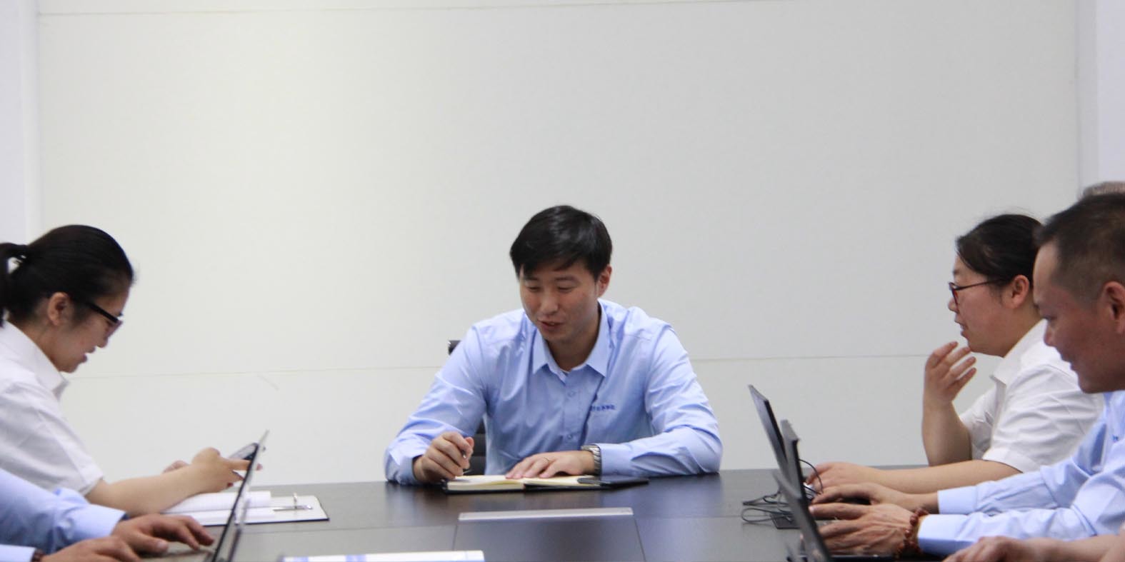 Suzhou Huajing Air-Condition Purification Engineering Installation Co., Ltd.